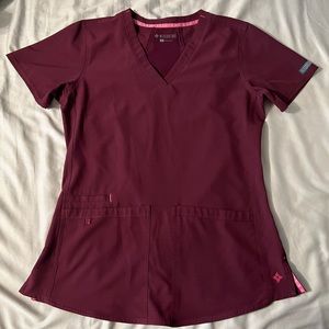 MEDCOUTURE Scrub Top: Wine